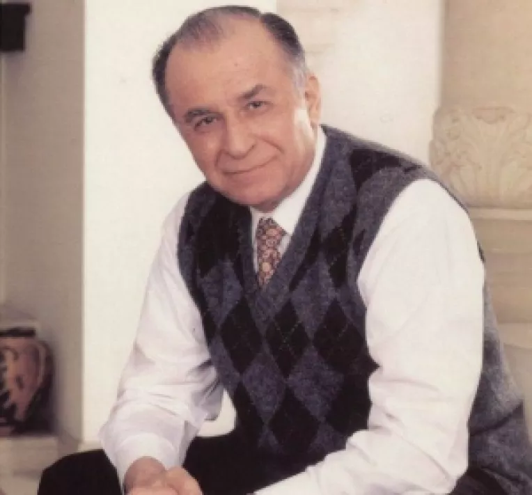 "120 de ani de social-democratie in Romania": Ion Iliescu, invitat la Sinteza zilei