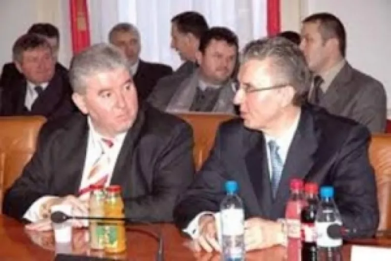 AmosNews : Fratii Micula au castigat la Washington procesul impotriva statului roman