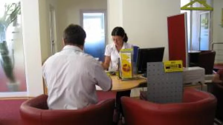 BNR catre debitori: adio, franci elvetieni!