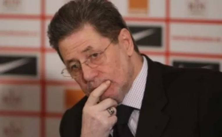 Cornel Dinu critica ideea lui Piturca de a face turneul echipei nationale in Antalya