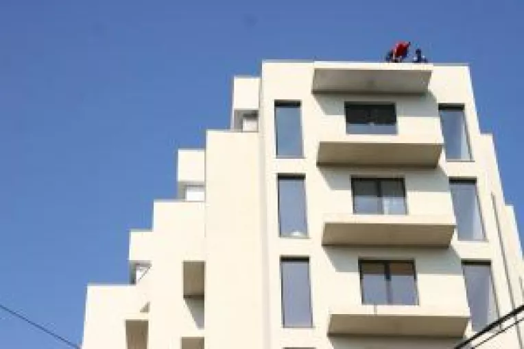 Criza imobiliara afecteaza piata constructiilor