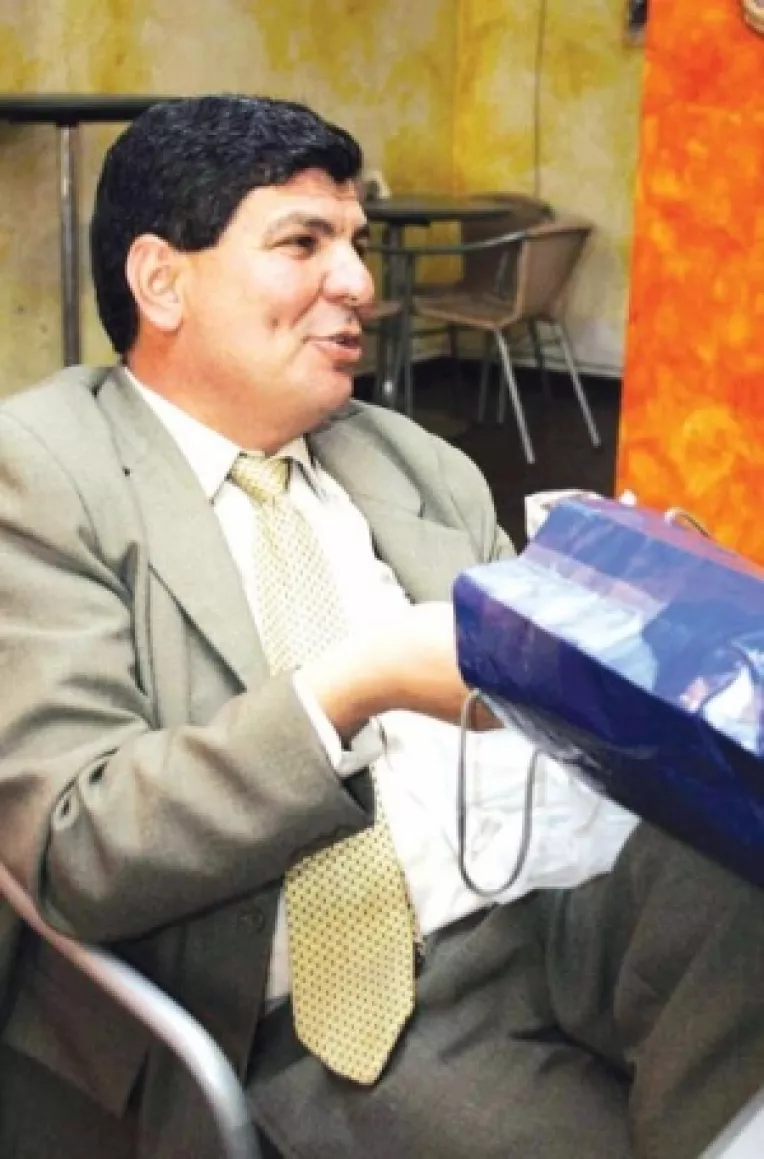 Cu datorii la asfaltarile din campanie, Primarul din Castelu nu mai are bani sa treaca strada