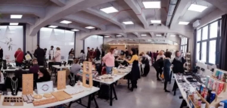 Cumparaturi cu poveste la Mezanin Market @Palatul Universul