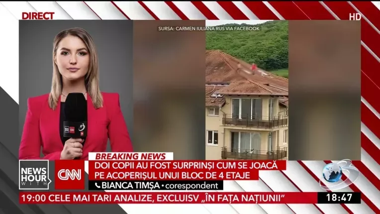 Doi copii au fost filmati in timp ce se jucau pe acoperisul unui bloc de patru etaje, in Cluj