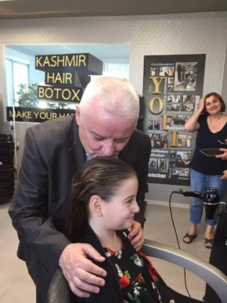 Flavius Man a devenit hairstilistul micuÈ›ei Irina Columbeanu