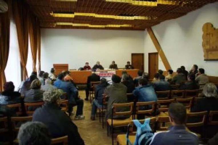 In pragul conflictului de munca