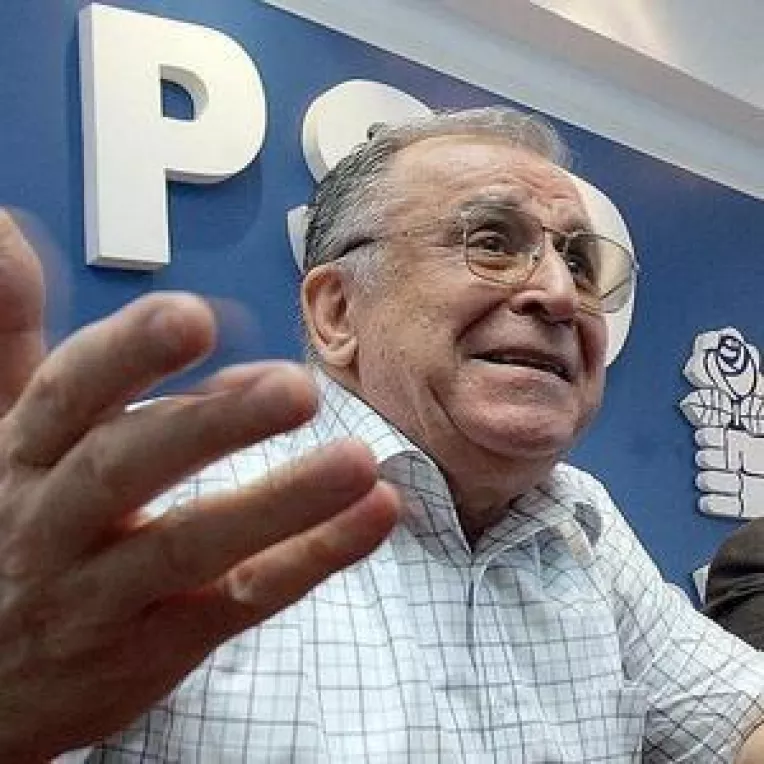 Ion Iliescu: "E o prostie sa conditionezi soarta unei guvernari de o lege sau de o disputa pe un domeniu"