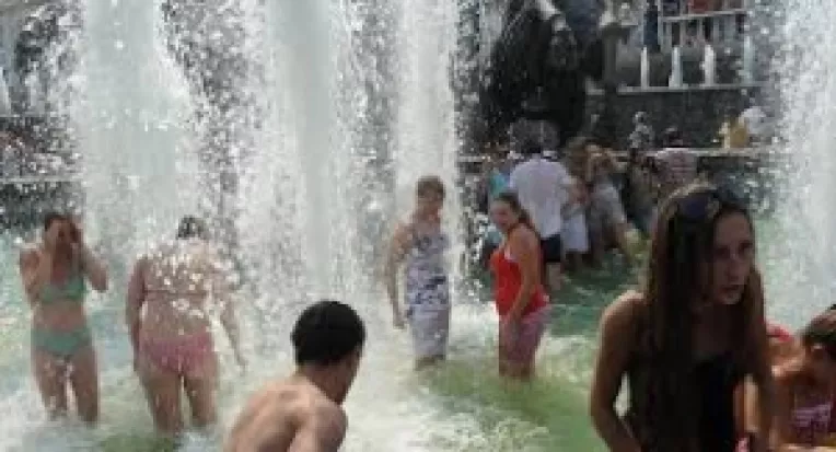 Meteorologii cred ca vom depasi maxima istorica: 44,5 grade Celsius