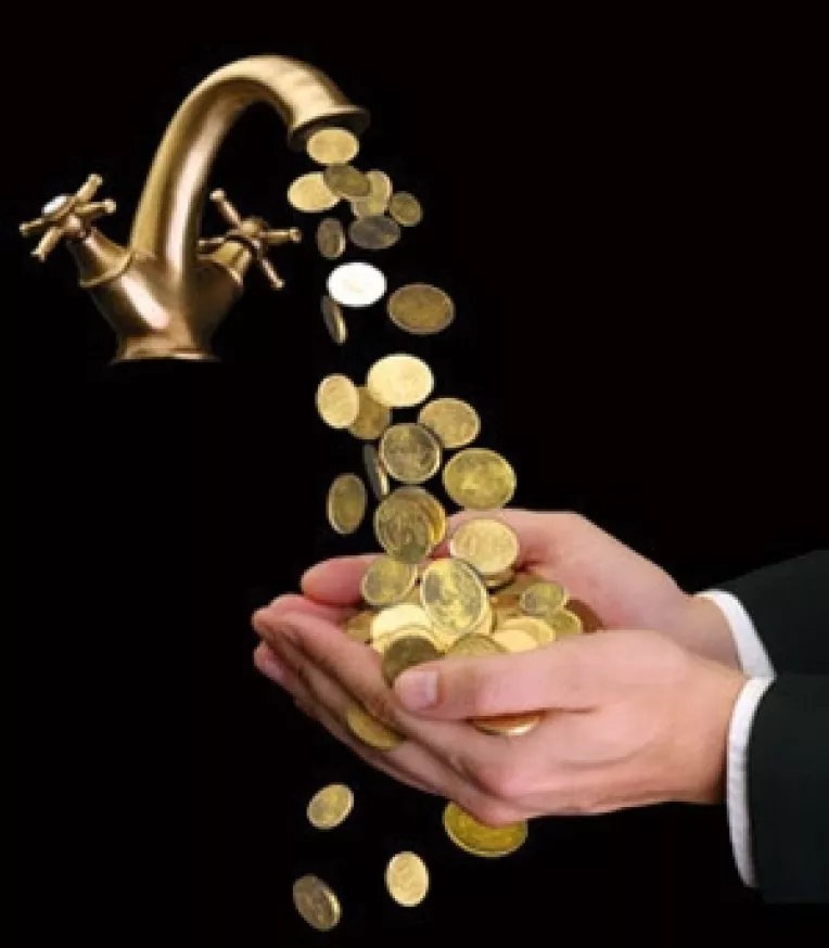 Ploaia cu bani: 10 metode pentru salvarea financiara a Romaniei