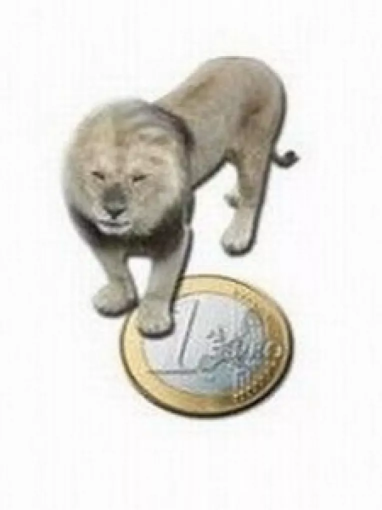 Presedintele Romaniei: Leul va muri in 4-5 ani, traiasca Euro!