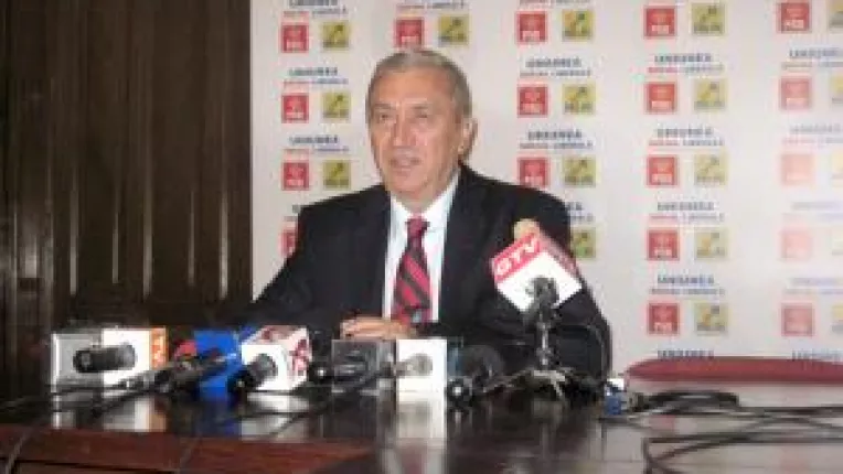 Prioteasa catre Geoana: Mircea, dragostea noastra, ne despartim