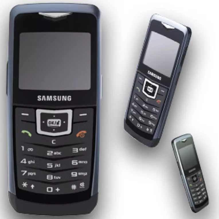 Samsung prezinta cel mai subtire telefon mobil