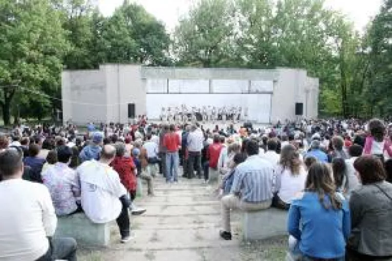 Un milion de euro  pentru teatrul de vara