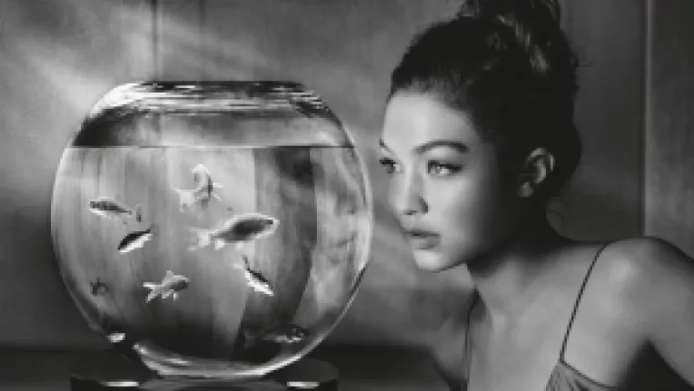 Vedetele calendarului Pirelli 2019: Gigi Hadid, Laetitia Casta, Julia Garner si Misty Copeland