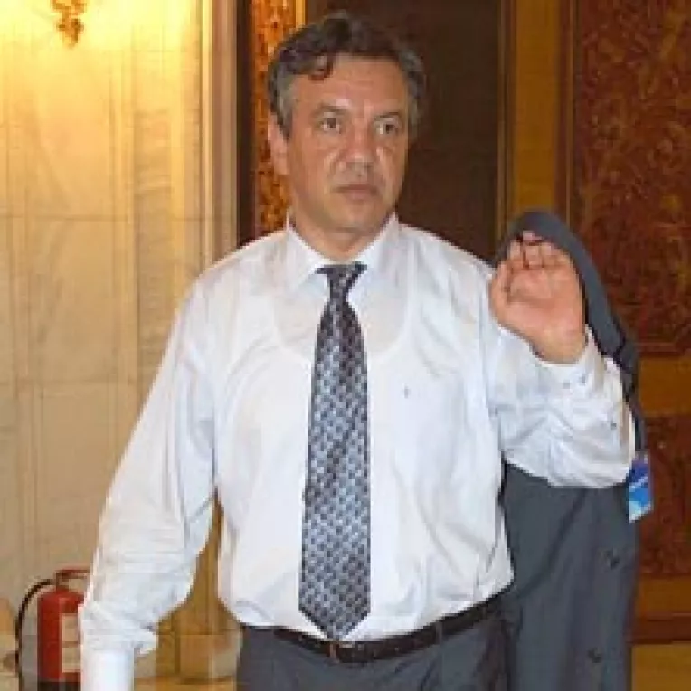 Ziua de vot s-ar putea muta sambata